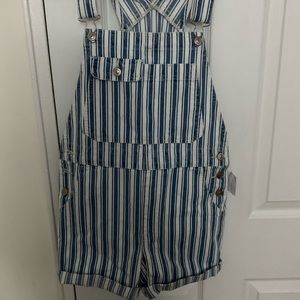 American Eagle Outfitters Jeans - NWT American Eagle overalls 💙 American Eagle Outfitters Jeans - NWT American Eagle overalls 💙